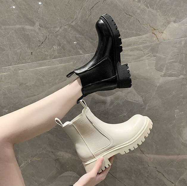 Clara - Gefütterte Chelsea Boots